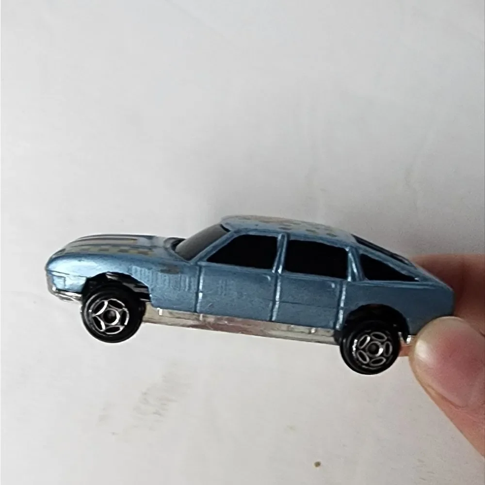 Unbranded Blue Checked Flag #1 Die Cast Fast Race Toyota Toy Car